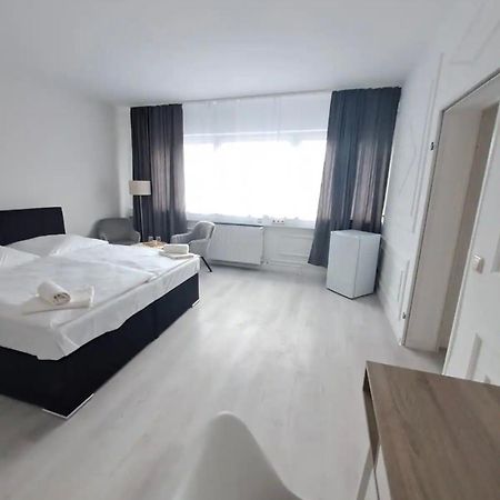 Mycompass Hotel Offenbach Exterior photo